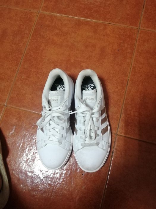 Sapatilhas 37,5, Adidas, muito bom estado.