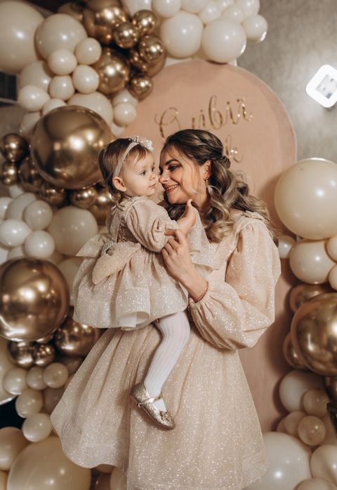 Сукні на 1 рочок. Family look мама і доця