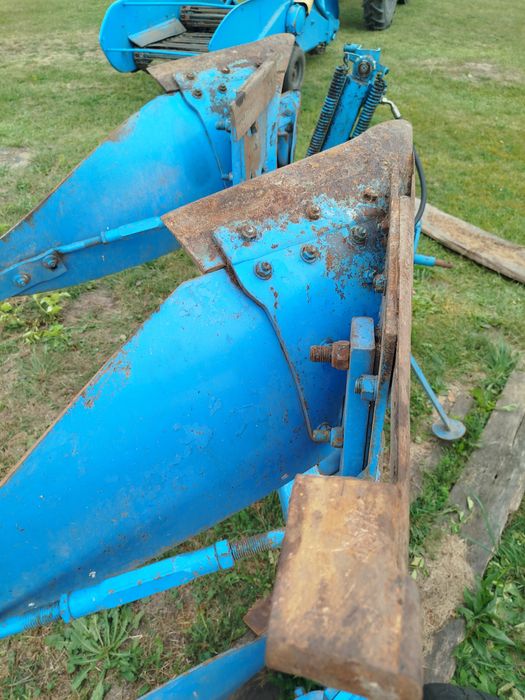 Плуг двох корпусний Lemken Opal 90