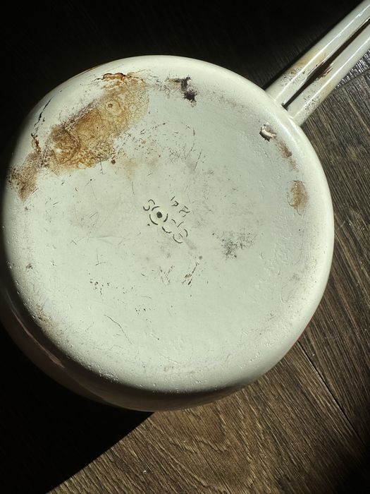 Кастрюли, кастрюля ,ковши эмалированные 3 - 4 литра