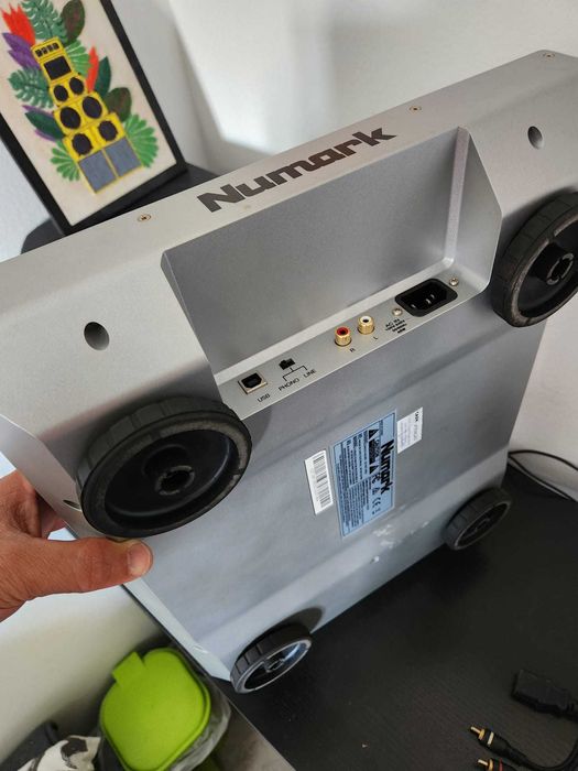 Gira-discos NUMARK NTX1000 Direct Drive Turntable