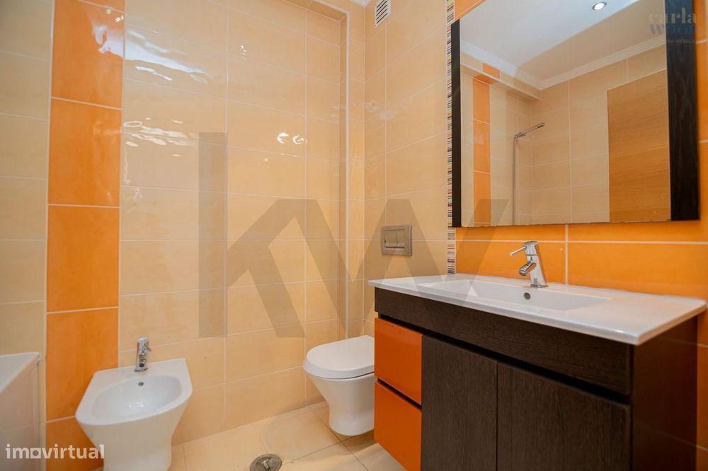 Um fantástico apartamento t2 de rés do chão, com terraço e logradouro