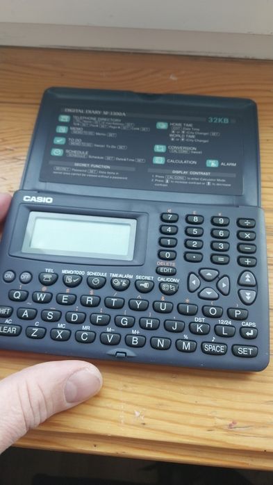 Продам   электрон. записные книжки Citizen и Casio  винтаж. РАБОЧИЕ