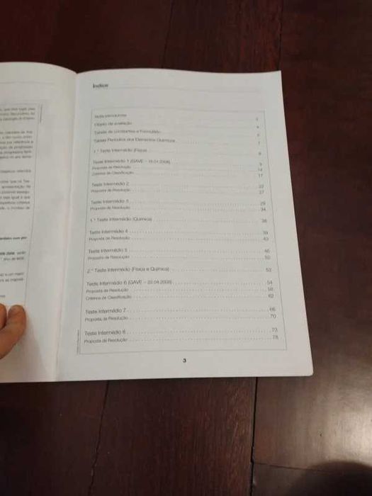 Livro "Testes intermédios" Física Química A 11° ano