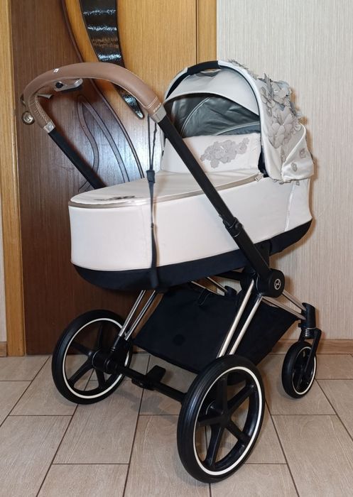 Cybex Priam коляска Simply Flowers Nude Beige