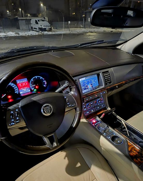 Jaguar XF możliwa zamiana