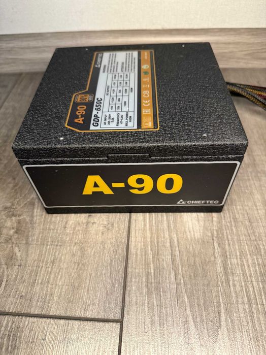 Блок живлення Chieftec GDP-650C 650W