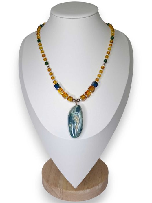 Korale z bursztynu, bursztyn kostka, kula, niebieski bursztyn #735