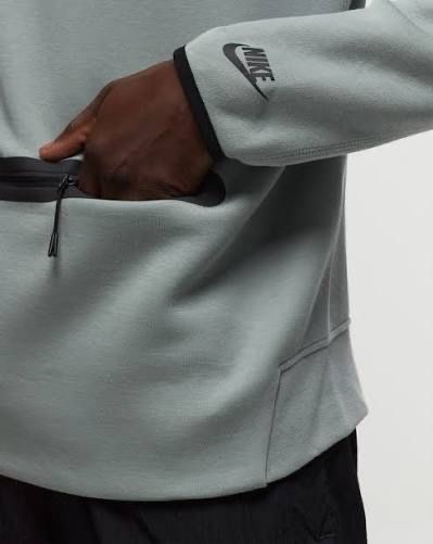 Nike tech fleece