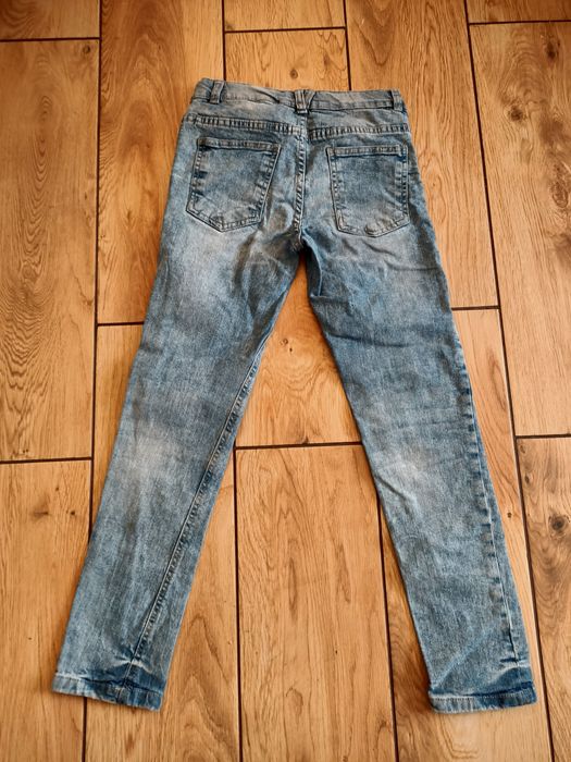 Spodnie jeansowe chłopięce rozm. 134 wiek 8-9lat