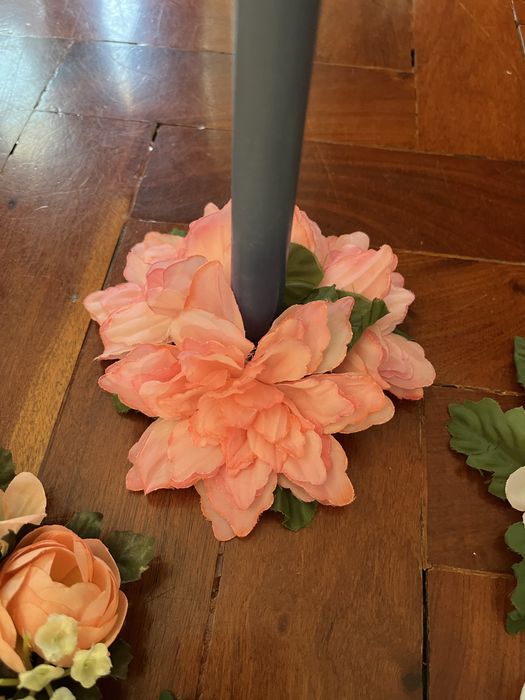 Enfeites flores para velas castiçal