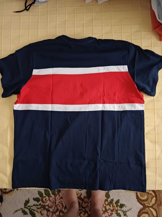 T-shirt Levi's - Tamanho XXL, Azul com Faixa Vermelha e Branca