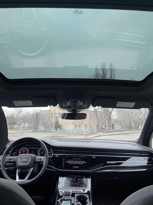 Срочно! Продаи Audi q7 2020 пробег 5000