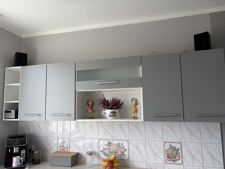 Kuchnia szara ze zlewem i  blatem 491,5m