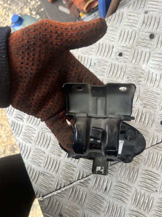 Лючок бензобака лансер 10 mitsubishi lanser x