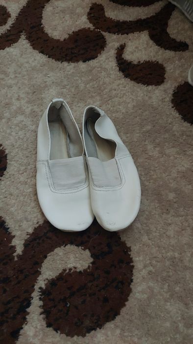 Кросівки 30 р. для дівчинки