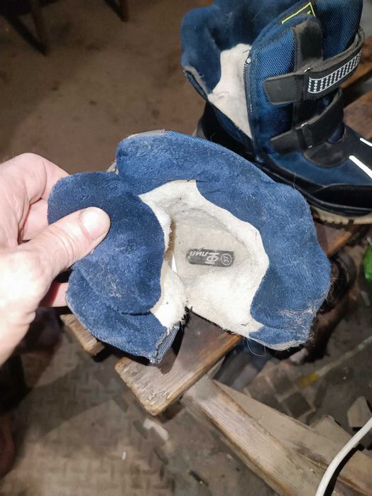 Продам детские термоботинки