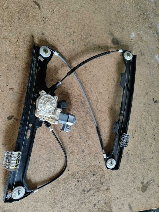 Elevador BMW serie 5 E60/61  frente esquerdo (lado condutor)