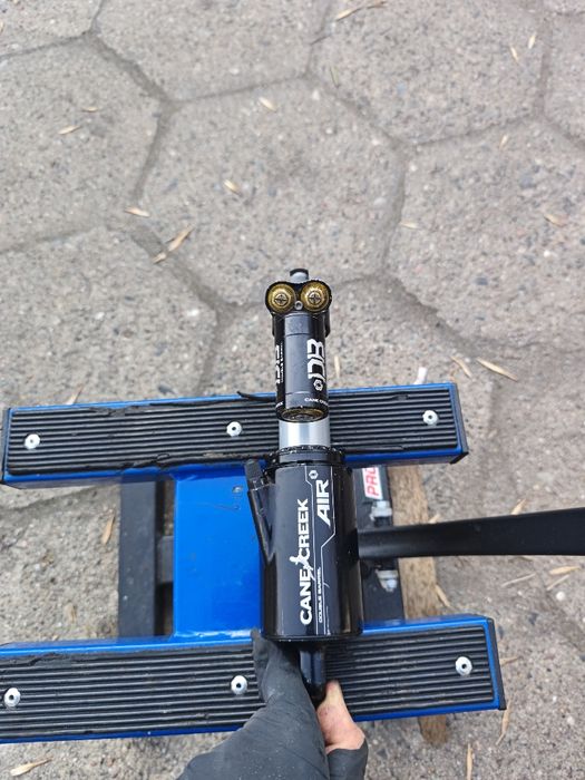 Cane creek double barrel air 241x76