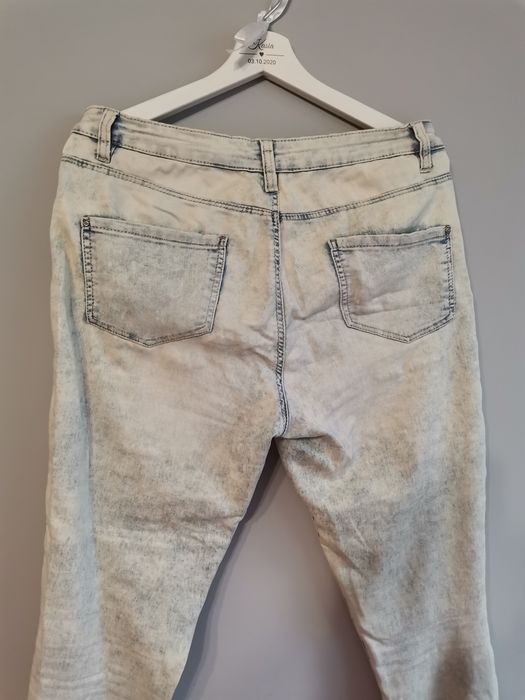 Jasne spodnie rozm 40