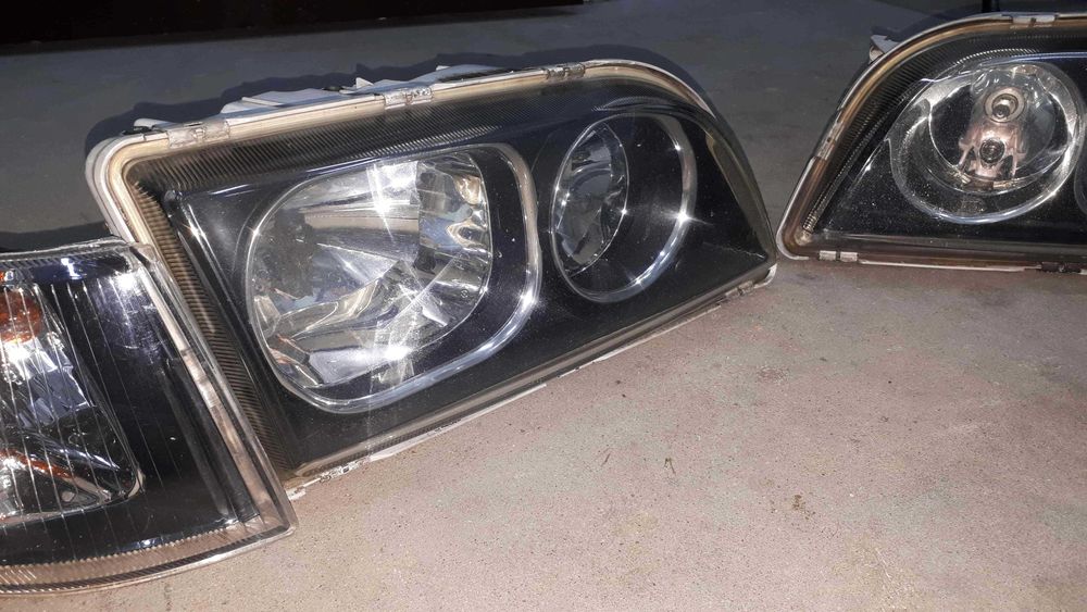 Volvo V40 S40 LIFT oryginał lampy przód BLACK RING i kierunki
