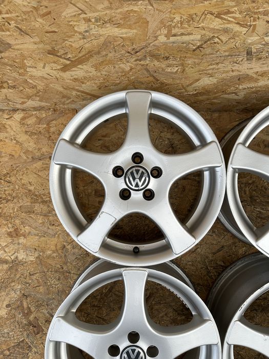 Диски5/100  R16 ET42  ЦО(діа)57.1 титани диски