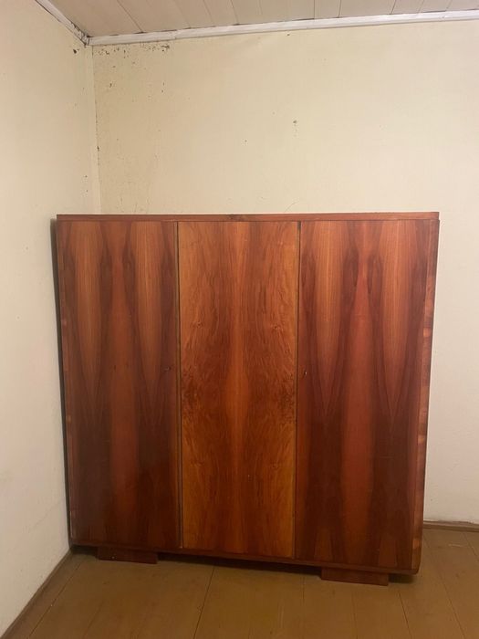 Szafa trzydrzwiowa z PRLu