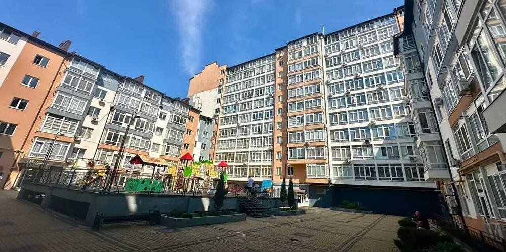 Здана 2к квартира, обжита новобудова, центр міста, вул. Мельника