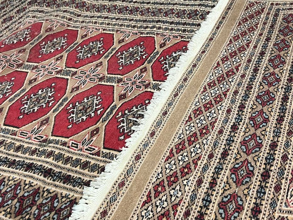 Carpete do Paquistão feita à mão