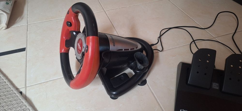 Volante NGS Diabolo + Pedais (PC / PS2 / PS3)