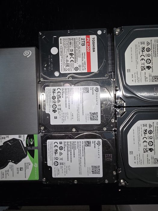 Diversos discos sem bad sectors e poucas horas64584913759105122