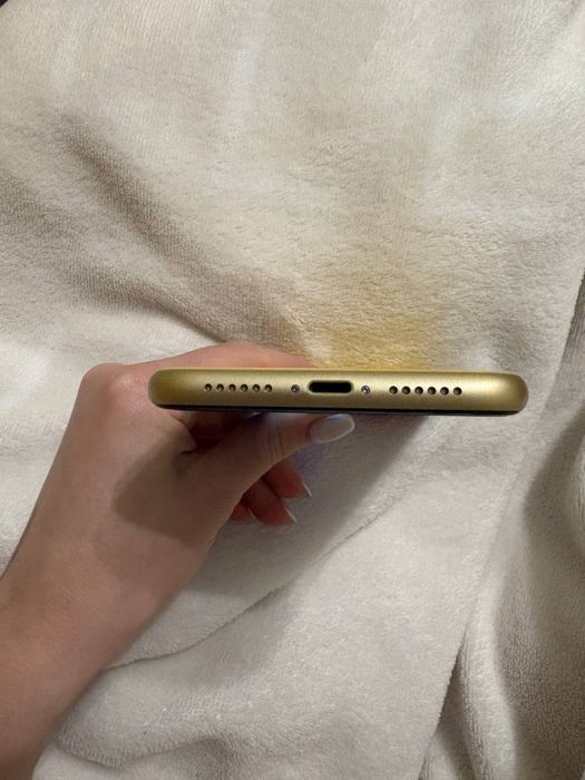 Продам Iphone Xr 64gb
