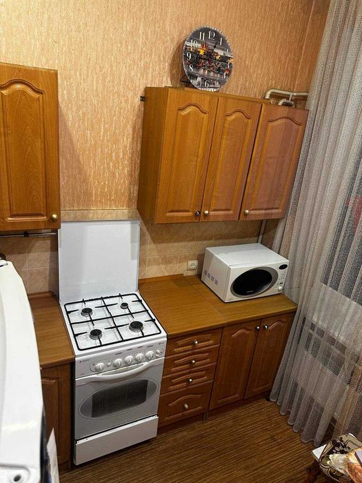 Продам 3х сталинку в центре с автономным отоплением