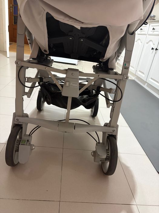 Carro de bebé Chico