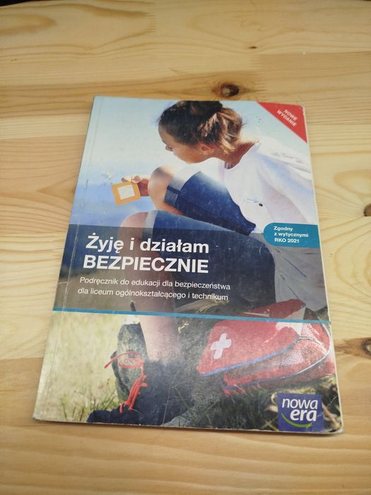 Podręcznik Żyje i działam bezpiecznie nowa era