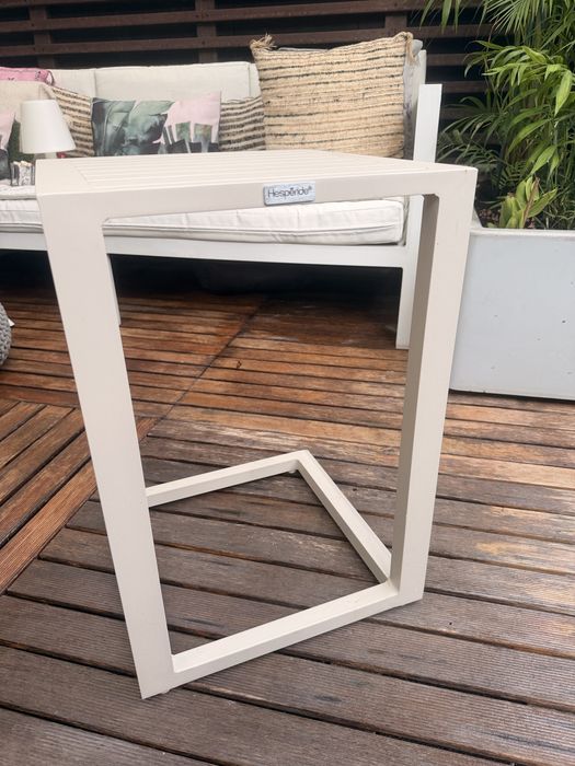 MESA DE APOIO ÉVASION ARGILE- para exterior- está nova..