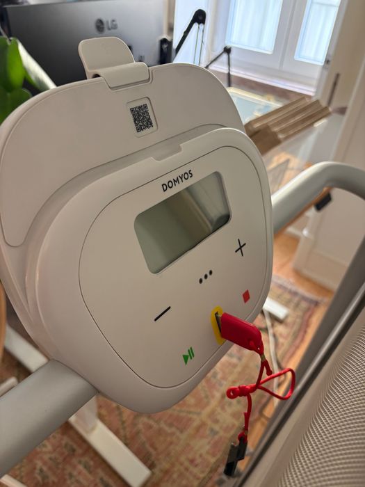 Passadeira Domyos hW500B