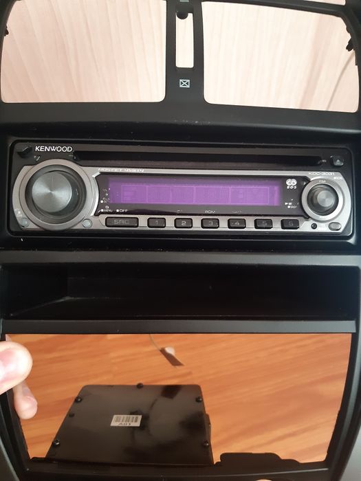 Панель магнітоли Hyundai Tucson  04-11 рік