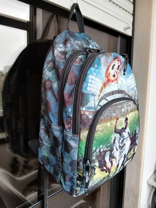 Mochila Escolar e Estojo Ghuts – Tema Futebol