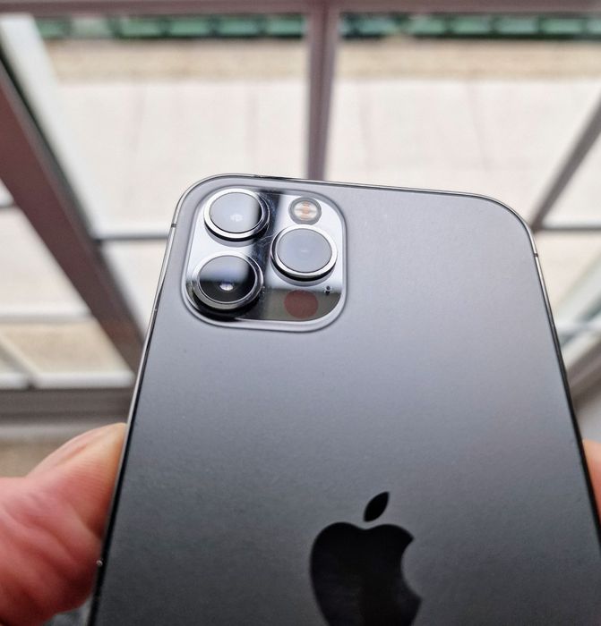 iPhone 12 Pro - Estado Impecável