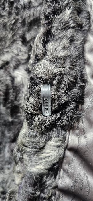 Piękne futro z karakuły