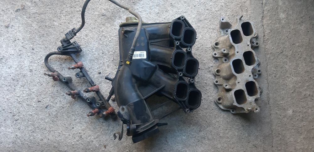 Впускной коллектор на Toyota Camry 3.5Camry 3.5