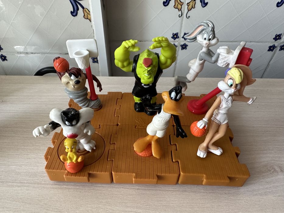 Bd lebron james looney tunes space jam nba 1995 tweety