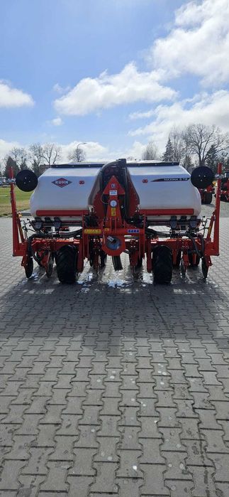 Siewnik punktowy KUHN Maxima 3TS
