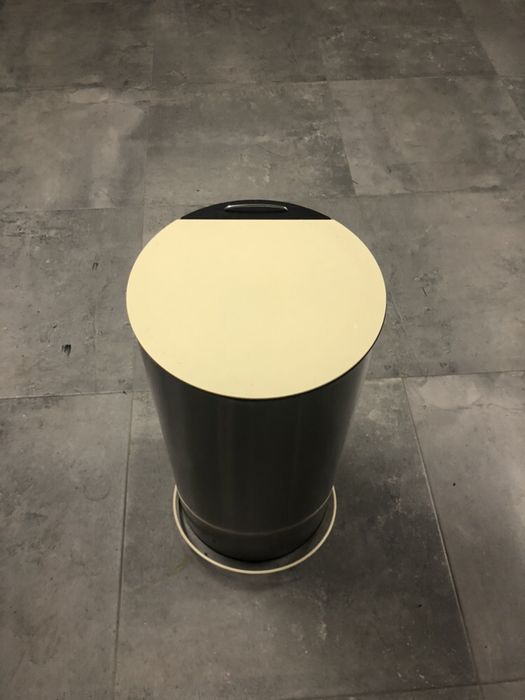 Balde lixo inox grande com pé