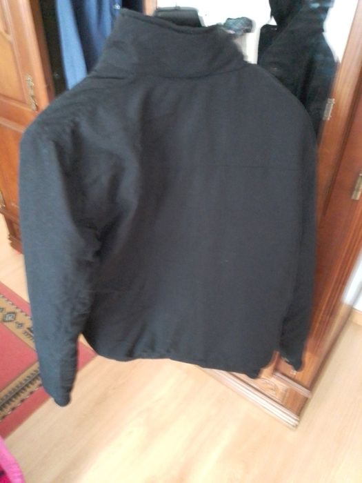 Vendo casaco de homem preto