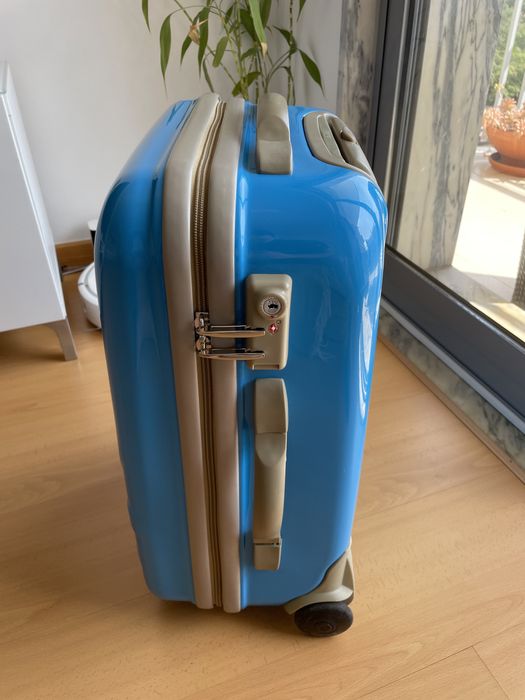 Mala Benetton – Medida Cabine (50 x 37 x 24) – Bom Estado