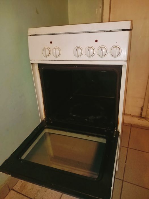 Рабочая Bosch электрическая плита стеклокерамика