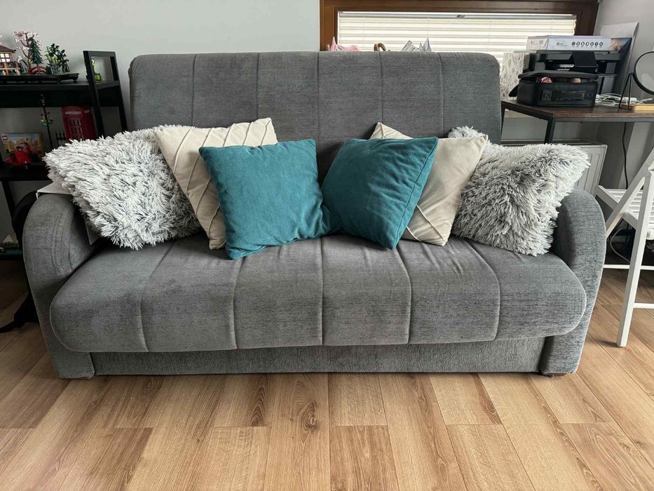 Rozkładana kanapa w super stanie!