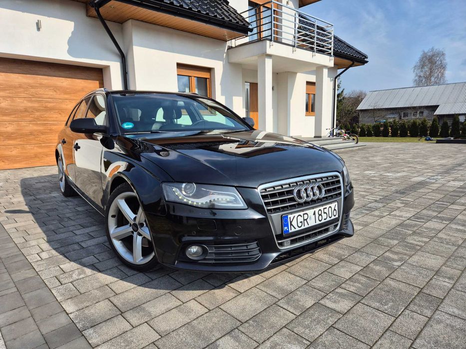 Audi A4 B8 2.0TDI 2011r.  Sline  zadbana  bogate wyposażenie